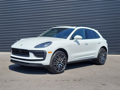 2025 Porsche Macan Base