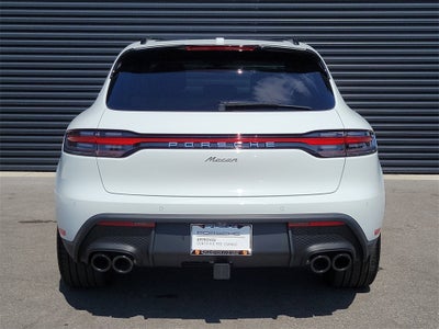 2025 Porsche Macan Base