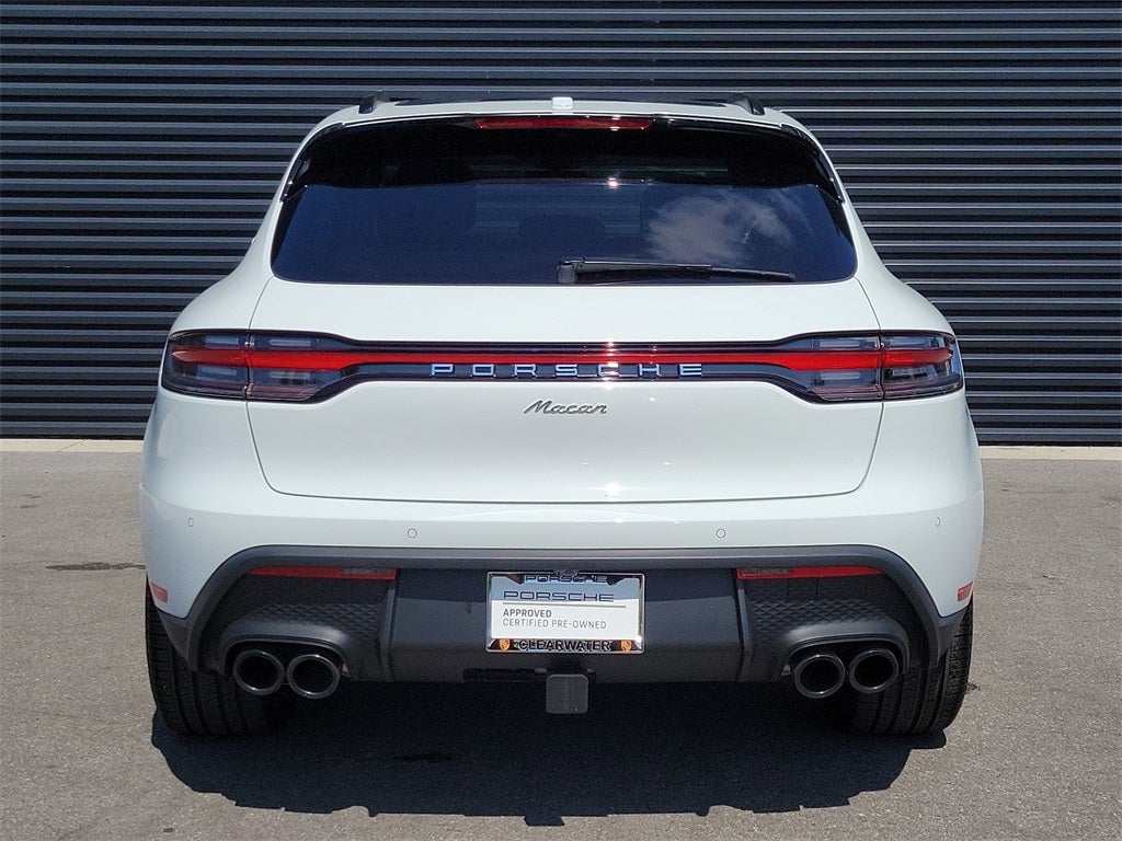 2025 Porsche Macan Base