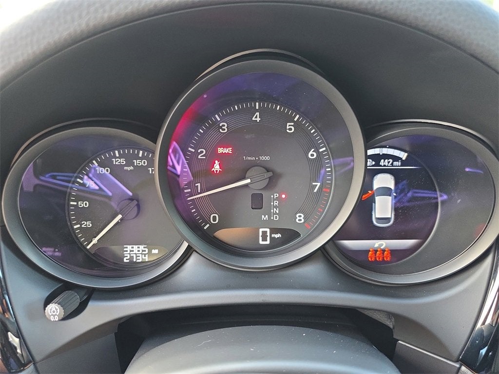 2025 Porsche Macan Base