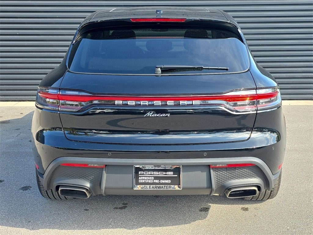 2025 Porsche Macan Base