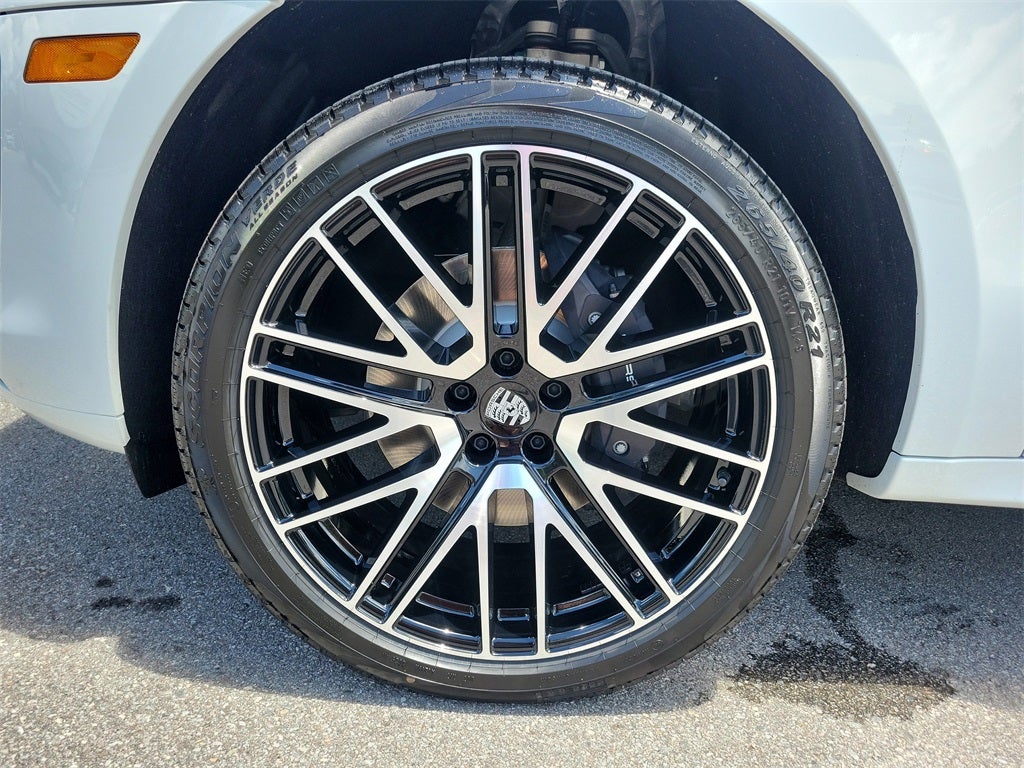 2026 Porsche Macan Base