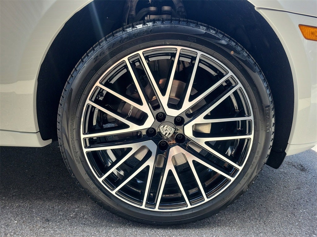 2026 Porsche Macan Base