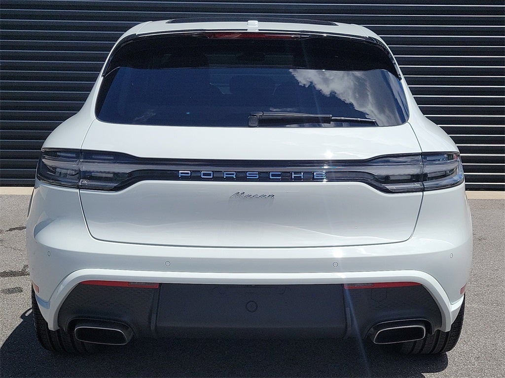 2026 Porsche Macan Base