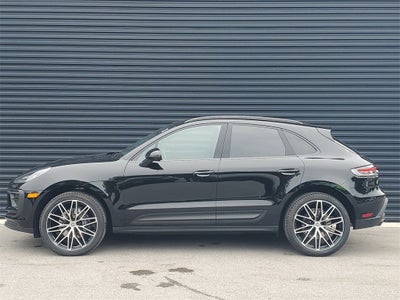 2025 Porsche Macan Base