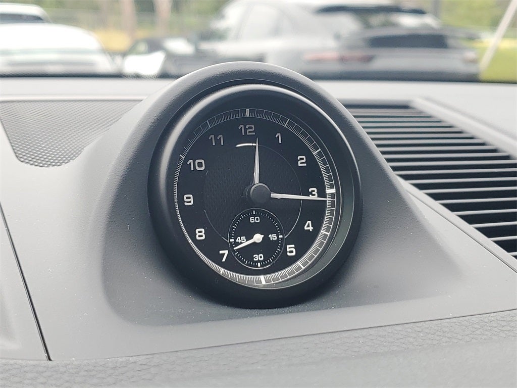 2025 Porsche Macan Base