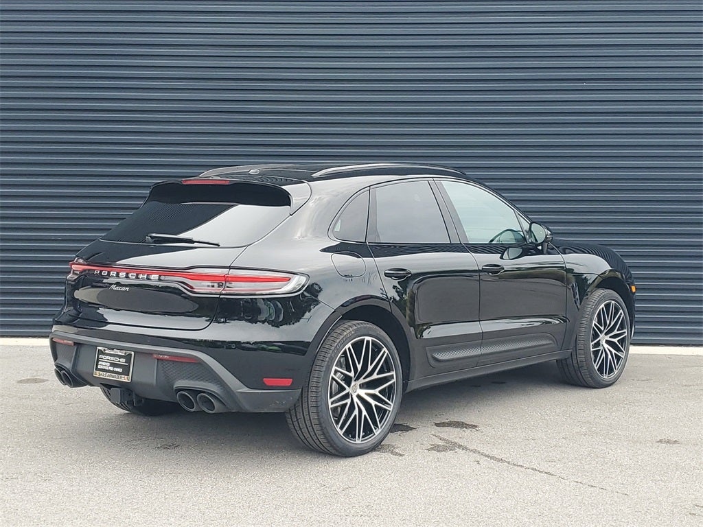 2025 Porsche Macan Base