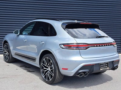 2025 Porsche Macan Base