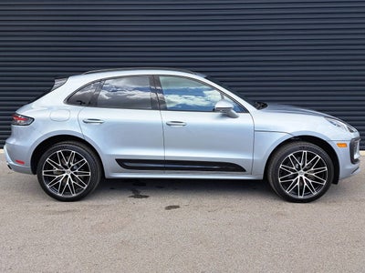2025 Porsche Macan Base