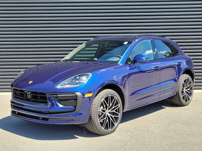 2026 Porsche Macan Base