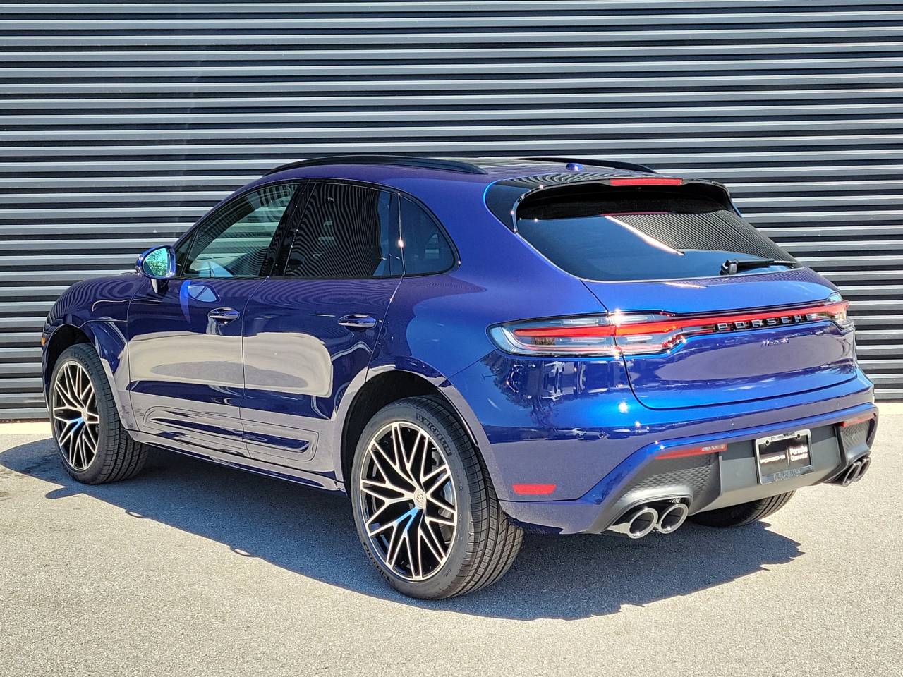 2026 Porsche Macan Base