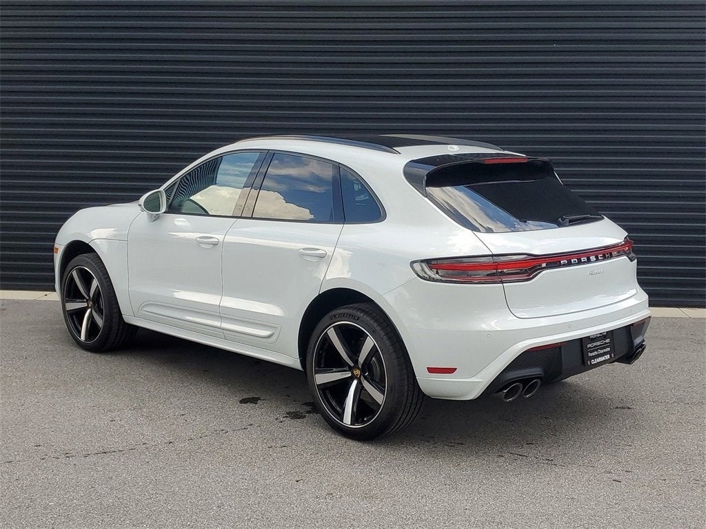 2025 Porsche Macan Base