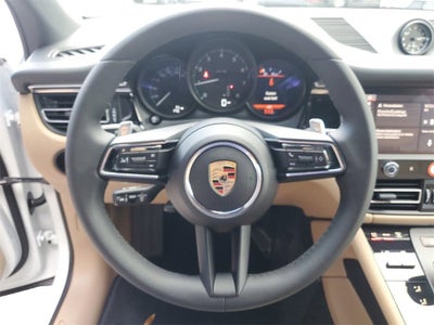 2025 Porsche Macan Base