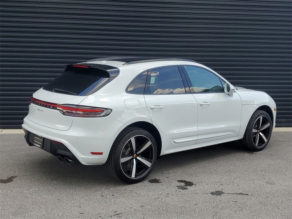 2025 Porsche Macan Base