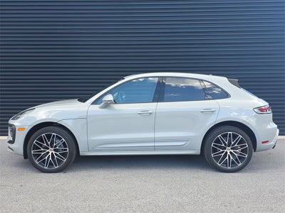 2025 Porsche Macan Base