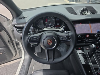 2025 Porsche Macan Base