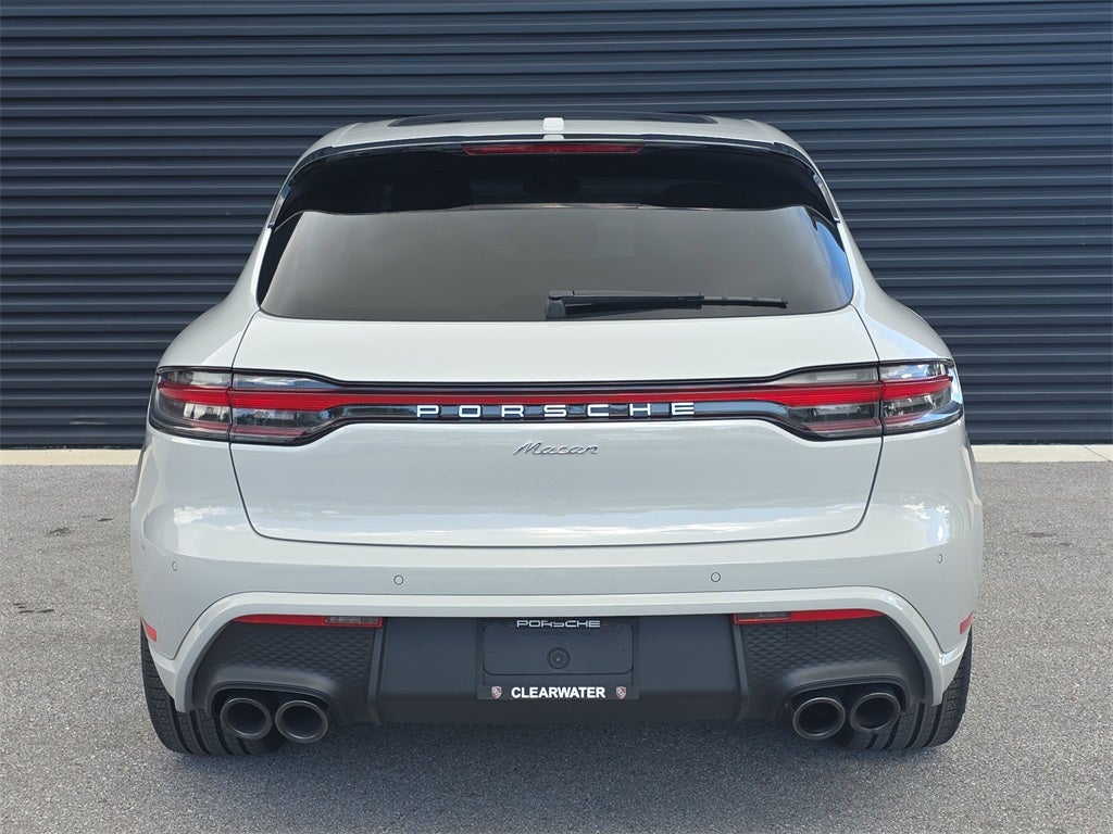 2025 Porsche Macan Base