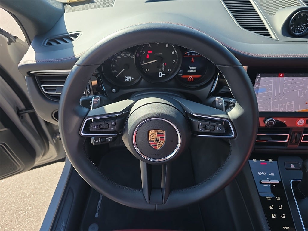 2025 Porsche Macan Base