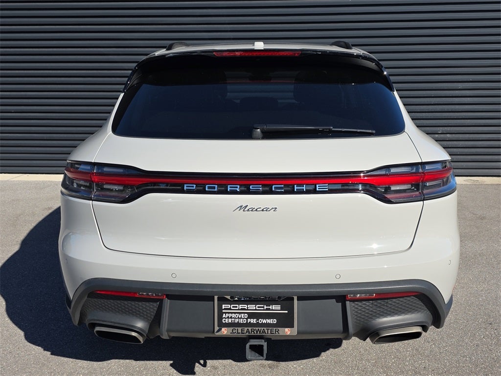 2025 Porsche Macan Base