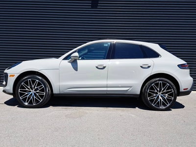 2025 Porsche Macan Base