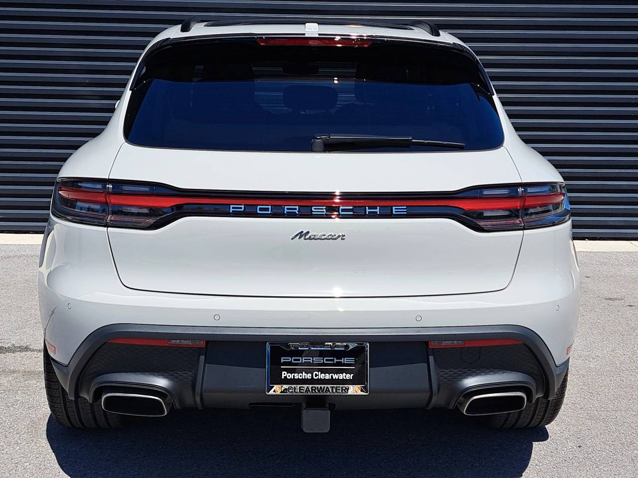 2025 Porsche Macan Base
