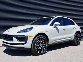 2025 Porsche Macan Base