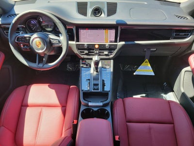 2026 Porsche Macan Base