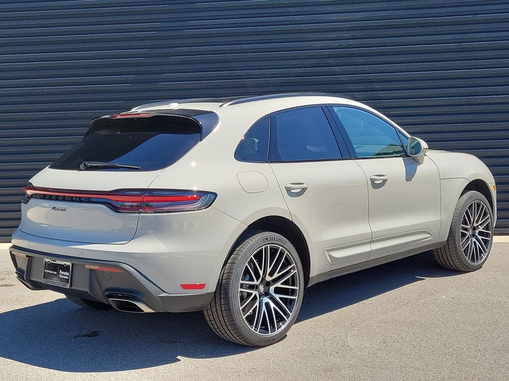 2026 Porsche Macan Base