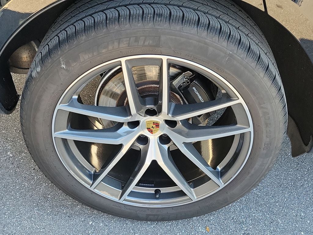 2024 Porsche Macan Base