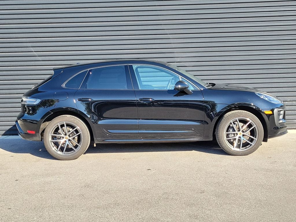 2024 Porsche Macan Base