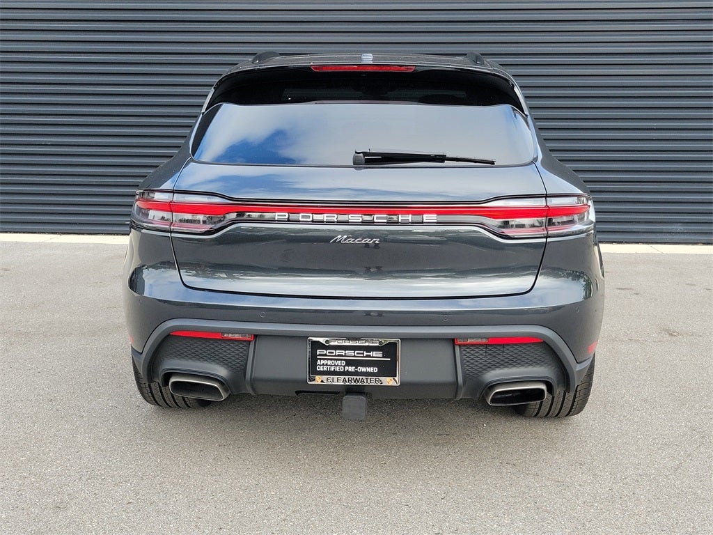 2025 Porsche Macan Base