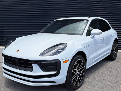 2025 Porsche Macan Base