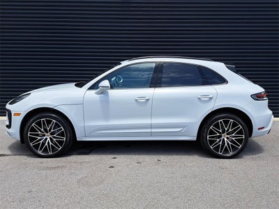 2025 Porsche Macan Base
