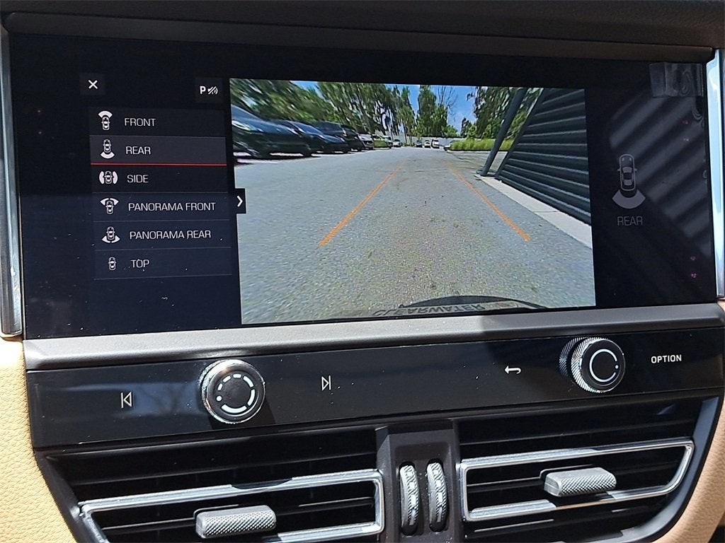 2025 Porsche Macan Base