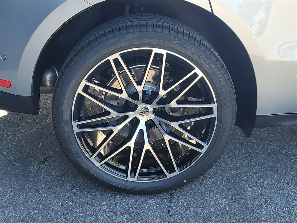 2026 Porsche Macan Base