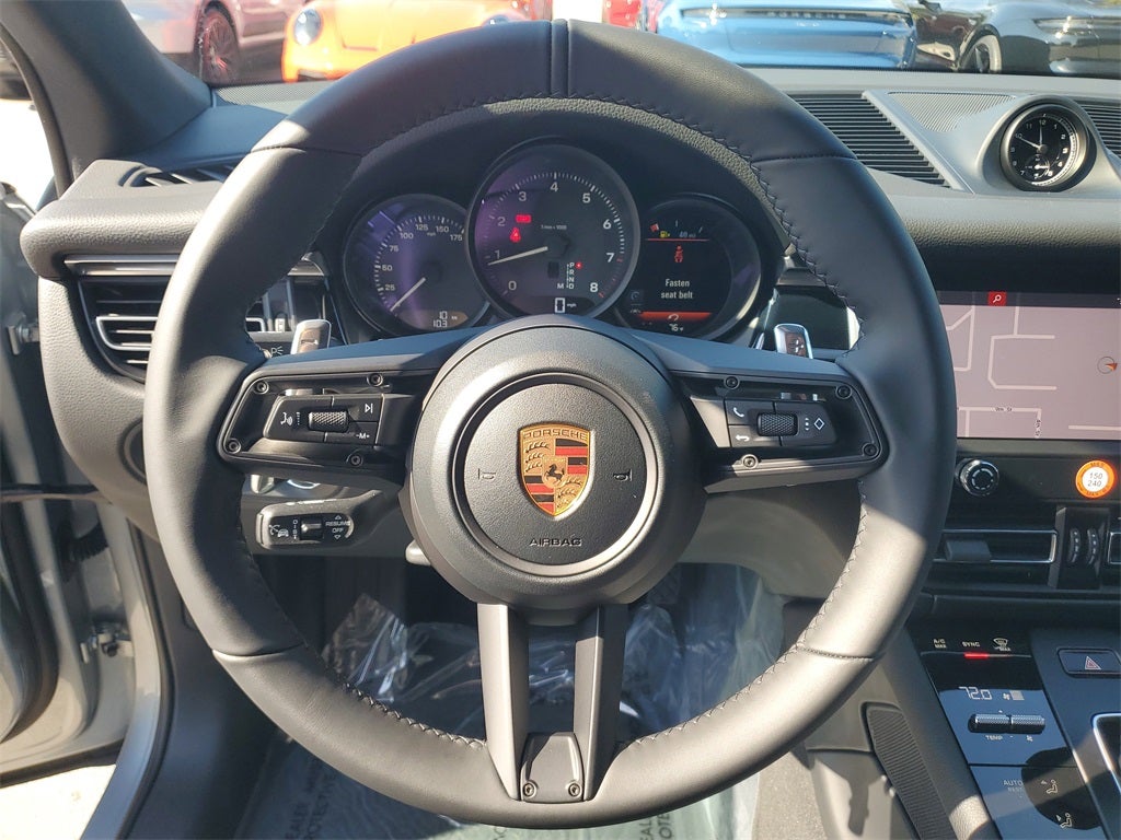 2026 Porsche Macan Base