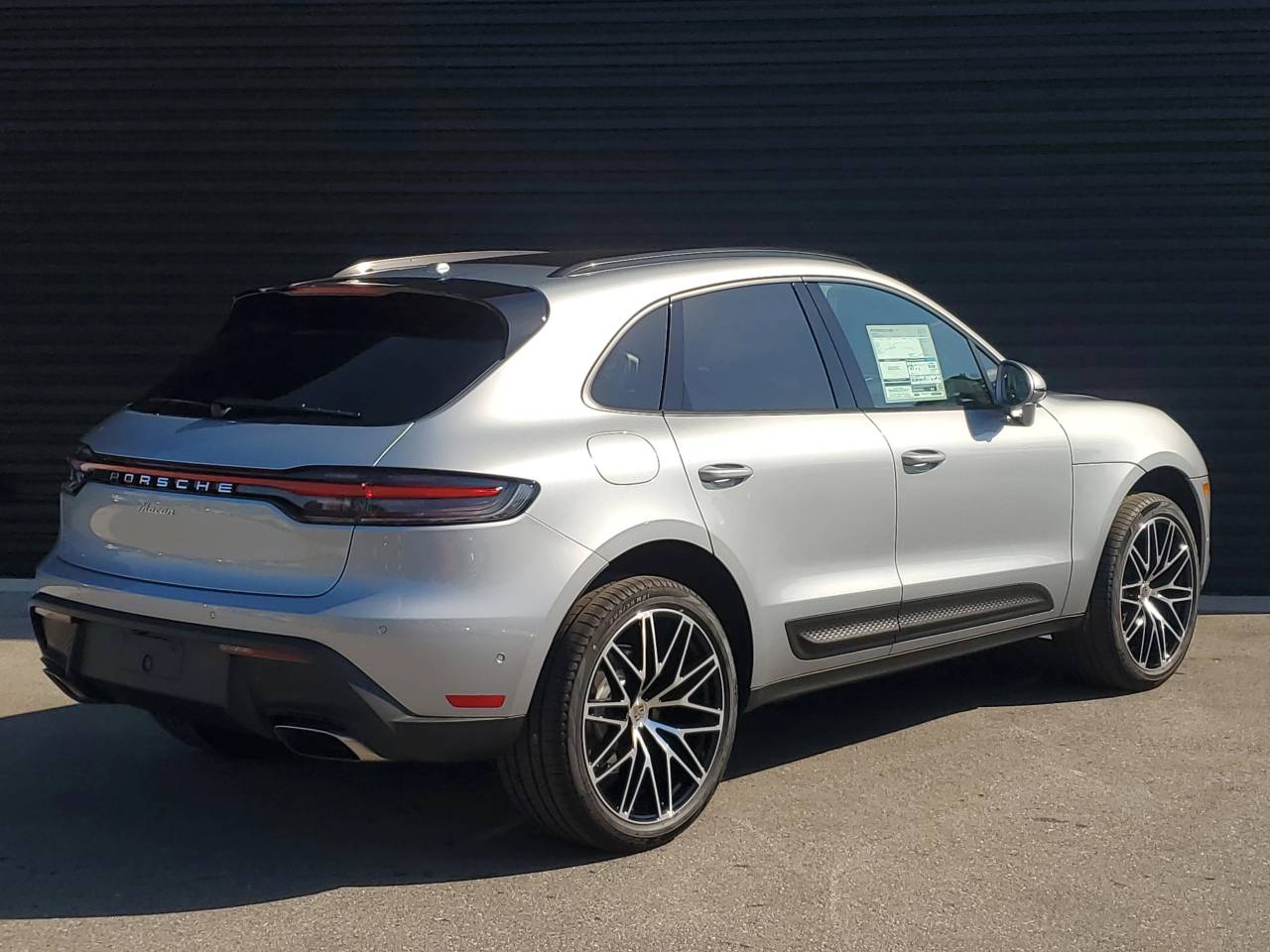 2026 Porsche Macan Base