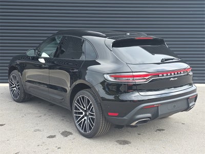 2026 Porsche Macan Base