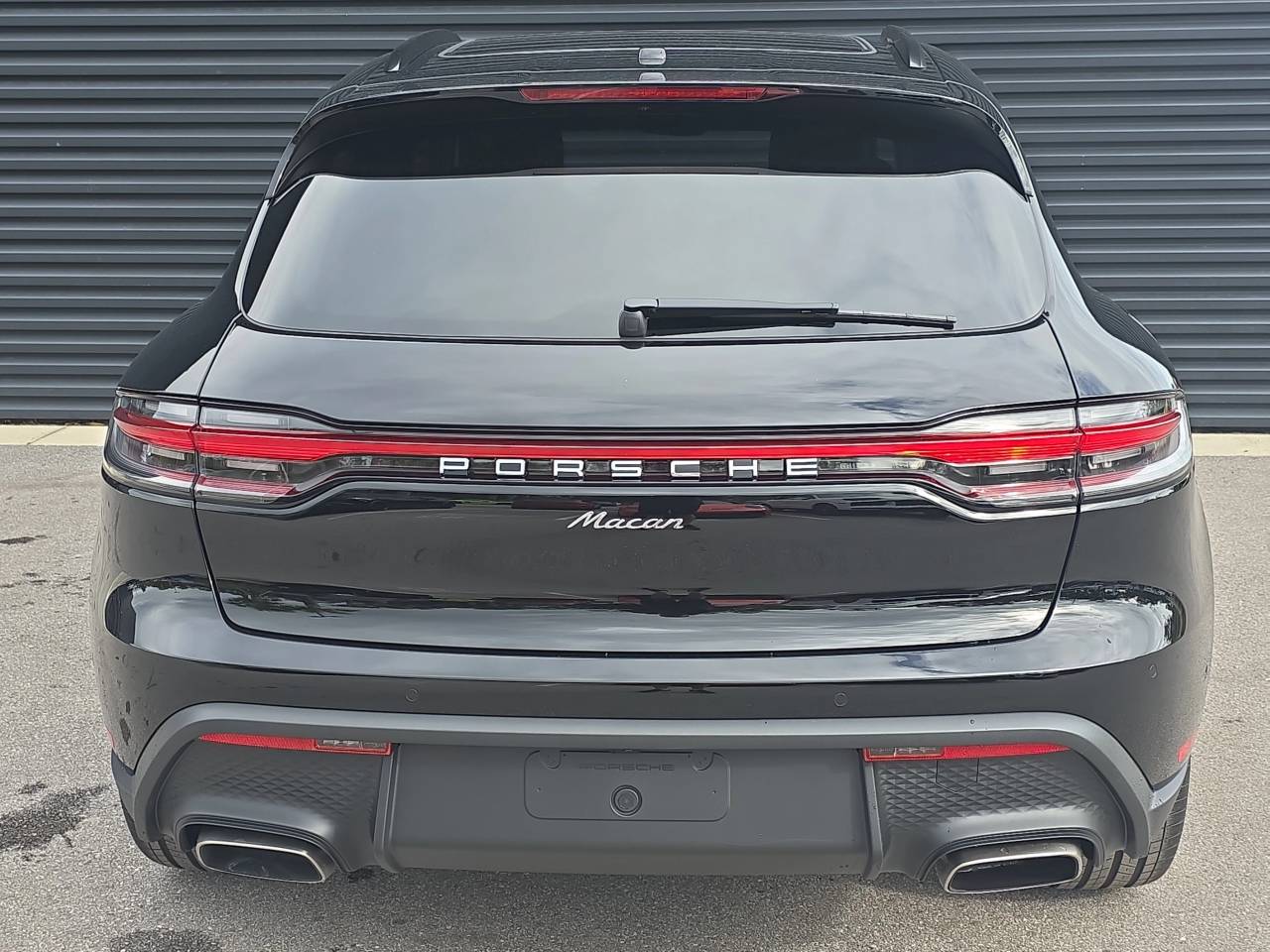 2026 Porsche Macan Base