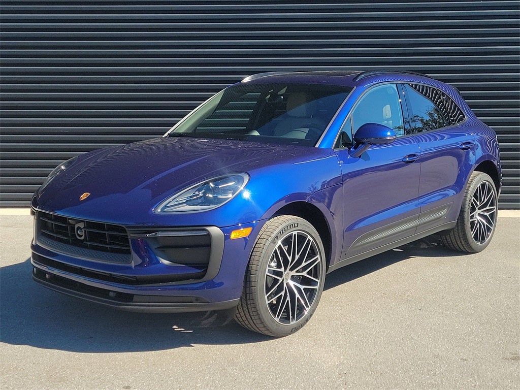 2026 Porsche Macan Base