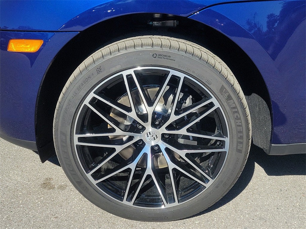 2026 Porsche Macan Base