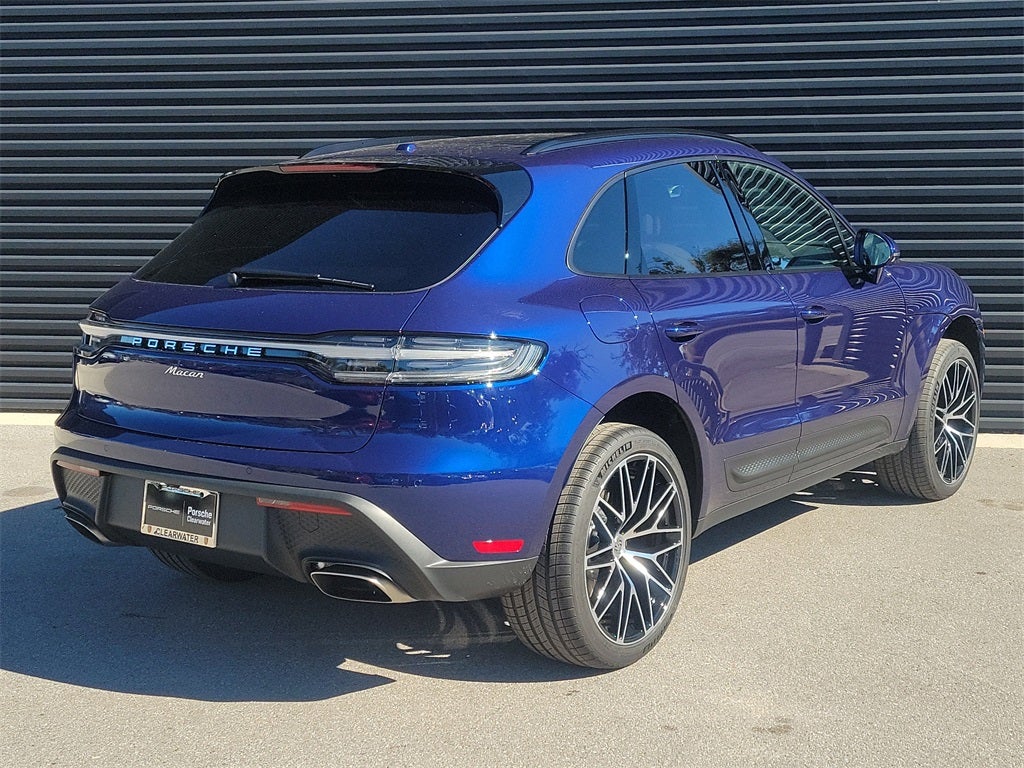 2026 Porsche Macan Base