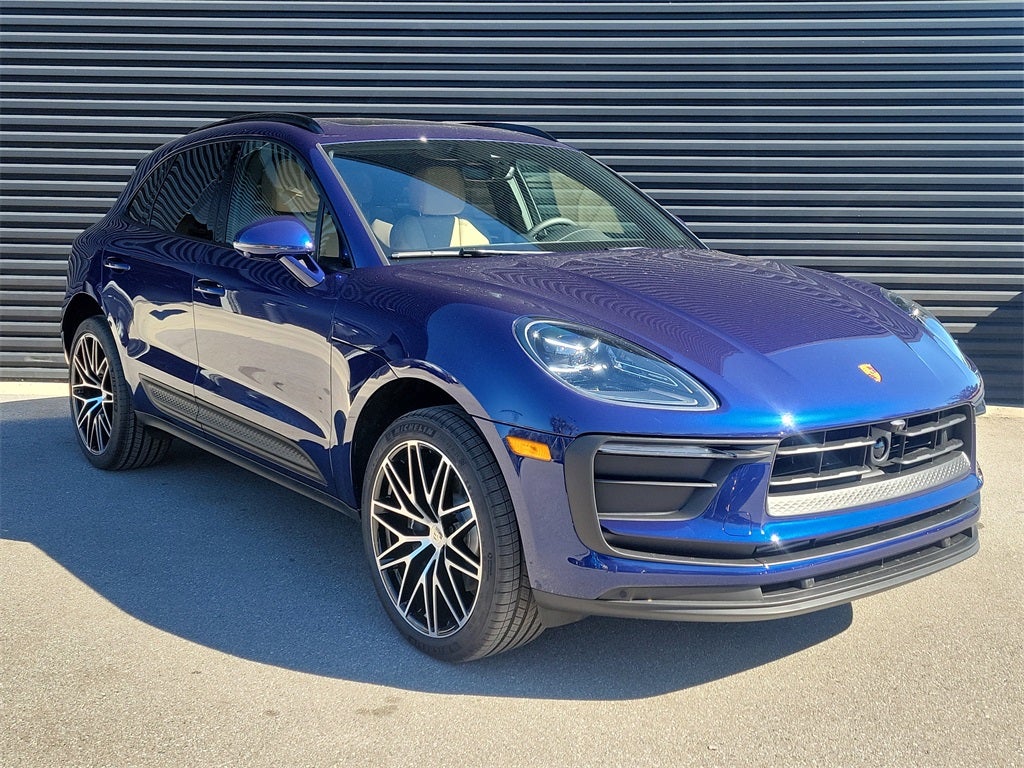 2026 Porsche Macan Base