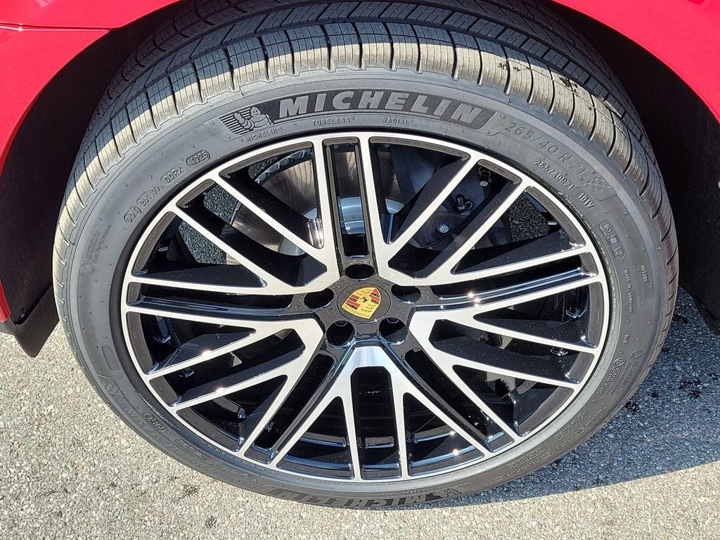 2026 Porsche Macan Base