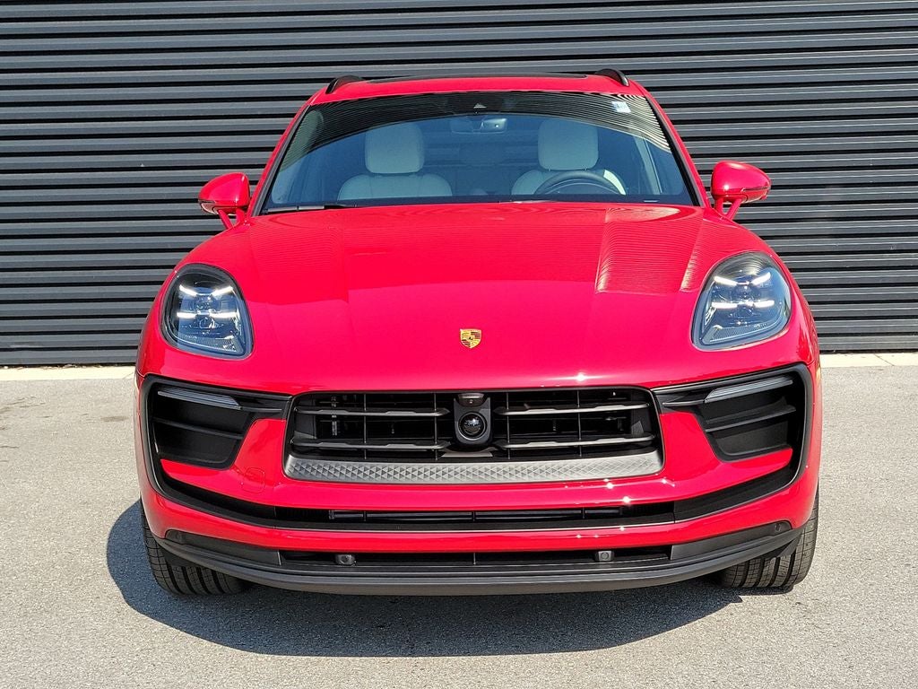 2026 Porsche Macan Base