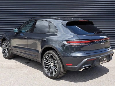 2025 Porsche Macan Base