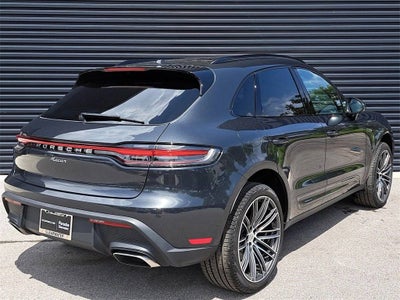 2025 Porsche Macan Base