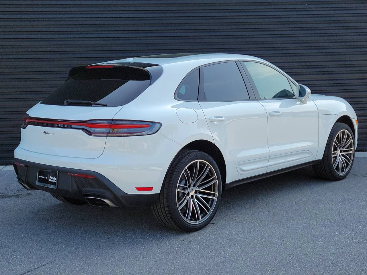 2026 Porsche Macan Base