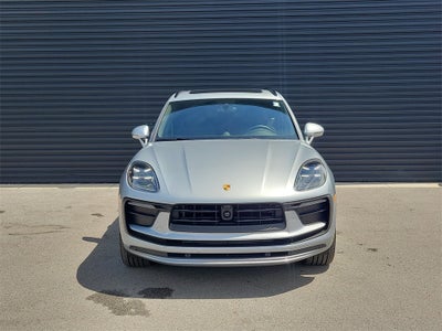 2025 Porsche Macan Base