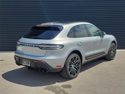 2025 Porsche Macan Base